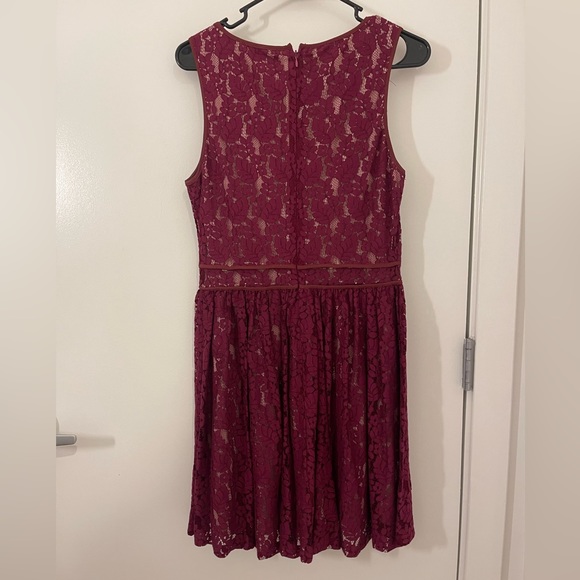 Corset Lace Maroon Mini Dress - Picture 2 of 2